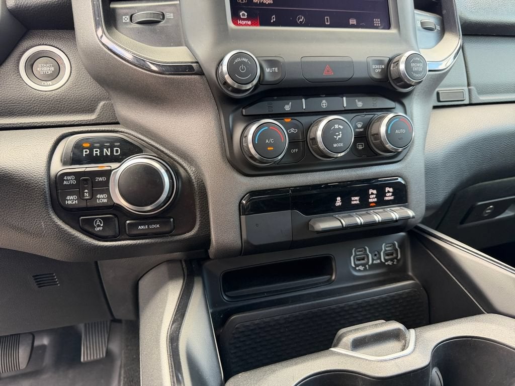 2023 RAM 1500 Big Horn Crew Cab 4x4 5'7" Box