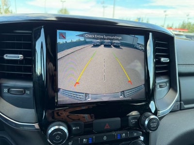 2022 RAM 1500 Laramie Crew Cab 4x4 5'7" Box