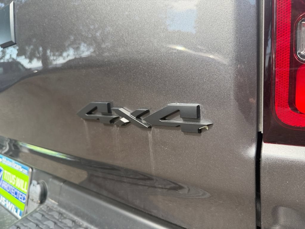 2022 RAM 1500 Rebel Crew Cab 4x4 5'7" Box