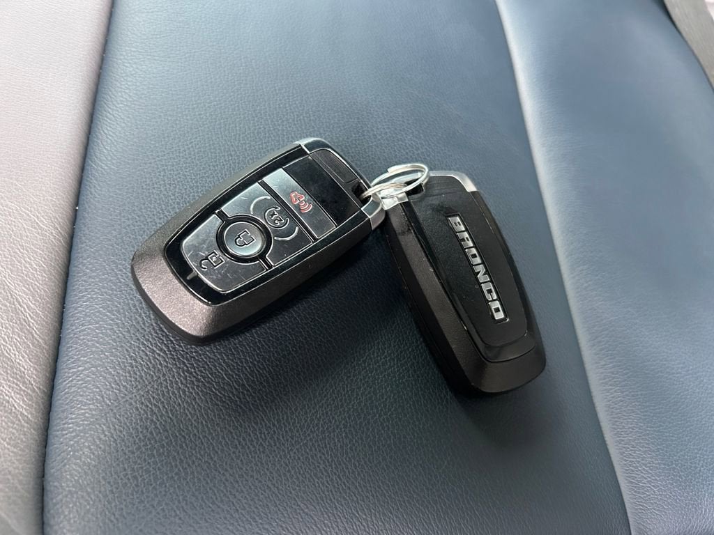 2023 Ford Bronco Base