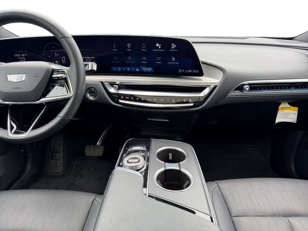 2024 Cadillac LYRIQ Sport 1