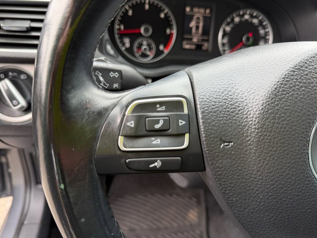 2015 Volkswagen Passat 2.0L TDI SE