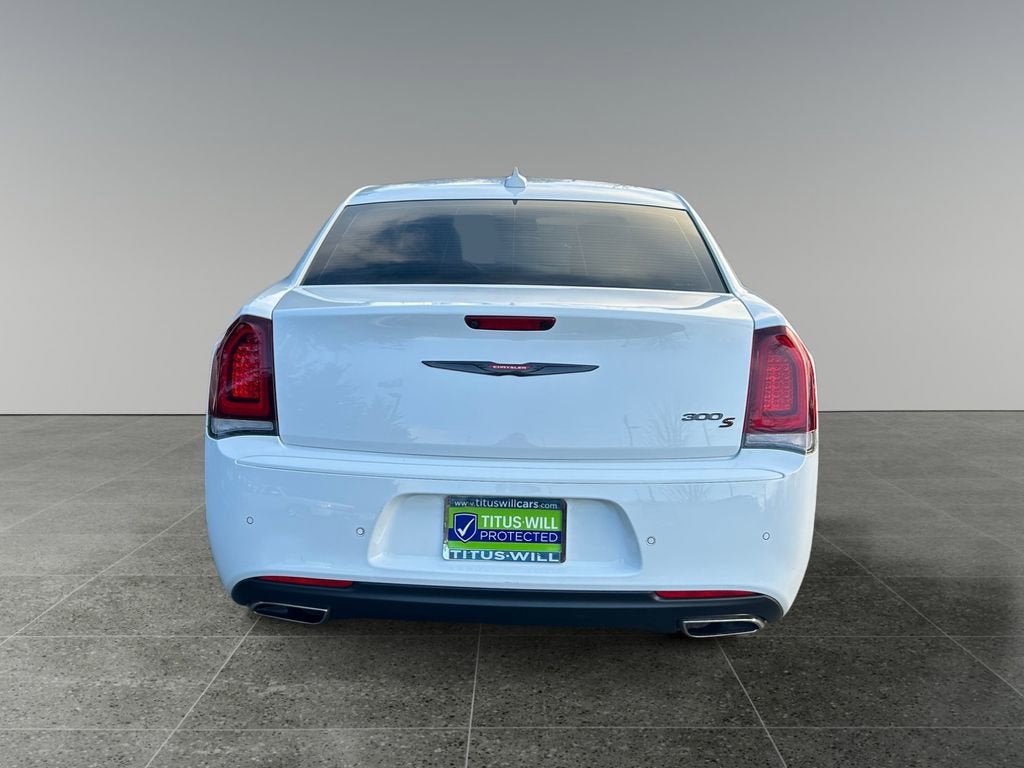 2022 Chrysler 300 300S