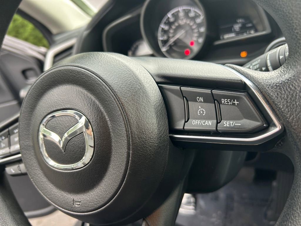 2018 Mazda Mazda3 5-Door Sport