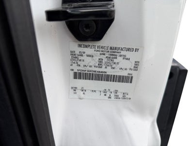 2009 Ford Super Duty F-350 DRW XL