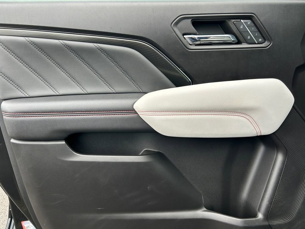 2023 GMC Canyon AT4X