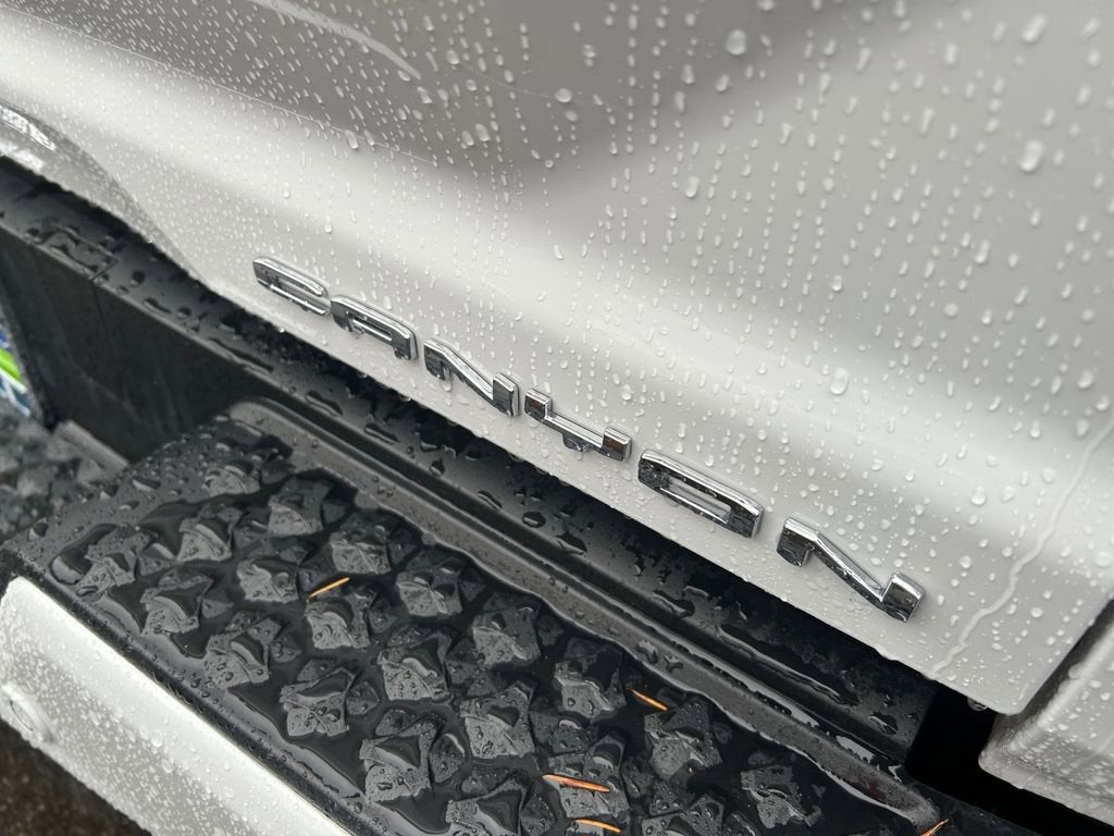 2023 GMC Canyon Denali