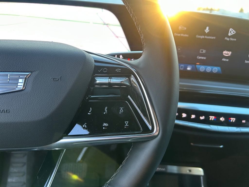 2025 Cadillac LYRIQ Sport 1