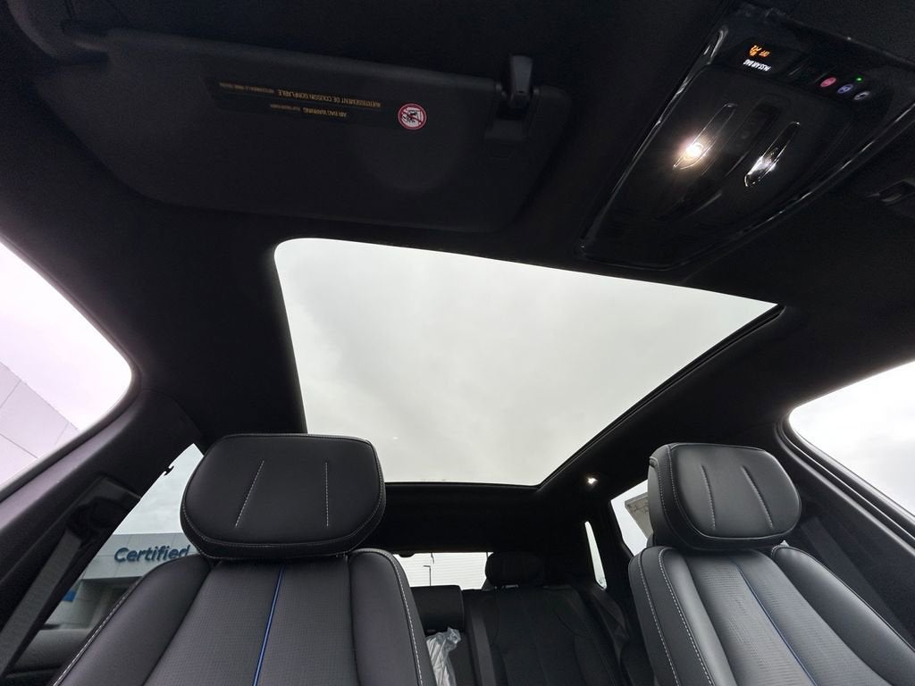 2025 Cadillac LYRIQ Sport 1