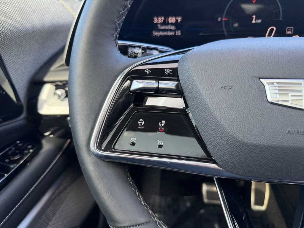 2025 Cadillac OPTIQ Sport 2