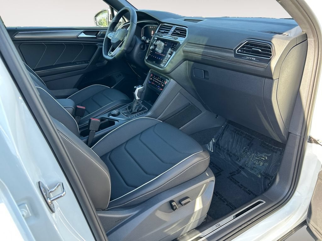2024 Volkswagen Tiguan 2.0T SEL R-Line