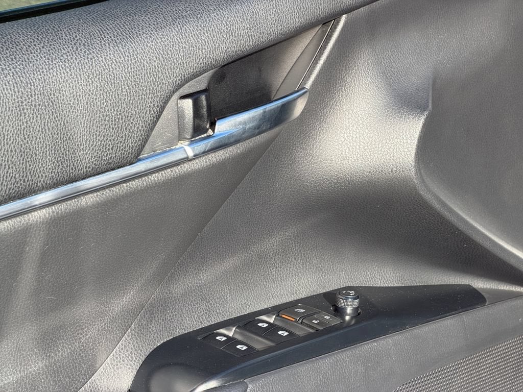 2018 Toyota Camry Hybrid LE