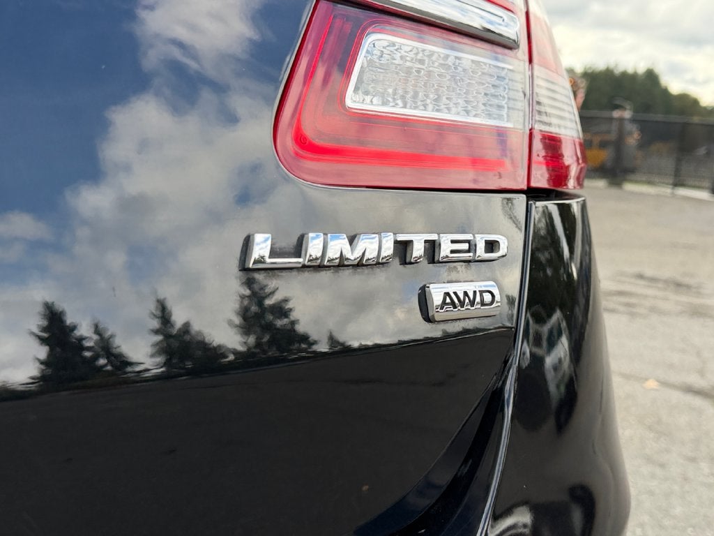 2019 Ford Taurus Limited