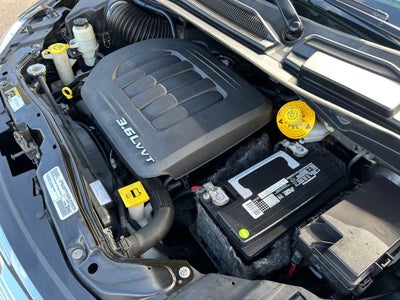 2016 Chrysler Town & Country Touring