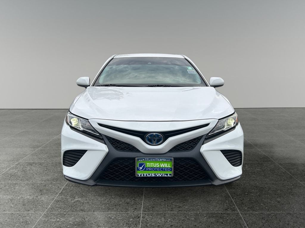 2019 Toyota Camry Hybrid SE