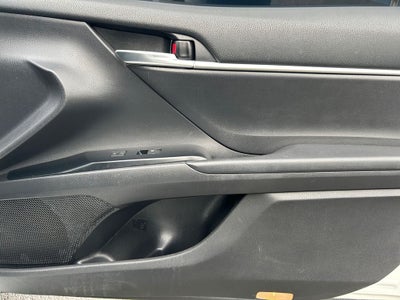 2019 Toyota Camry Hybrid SE