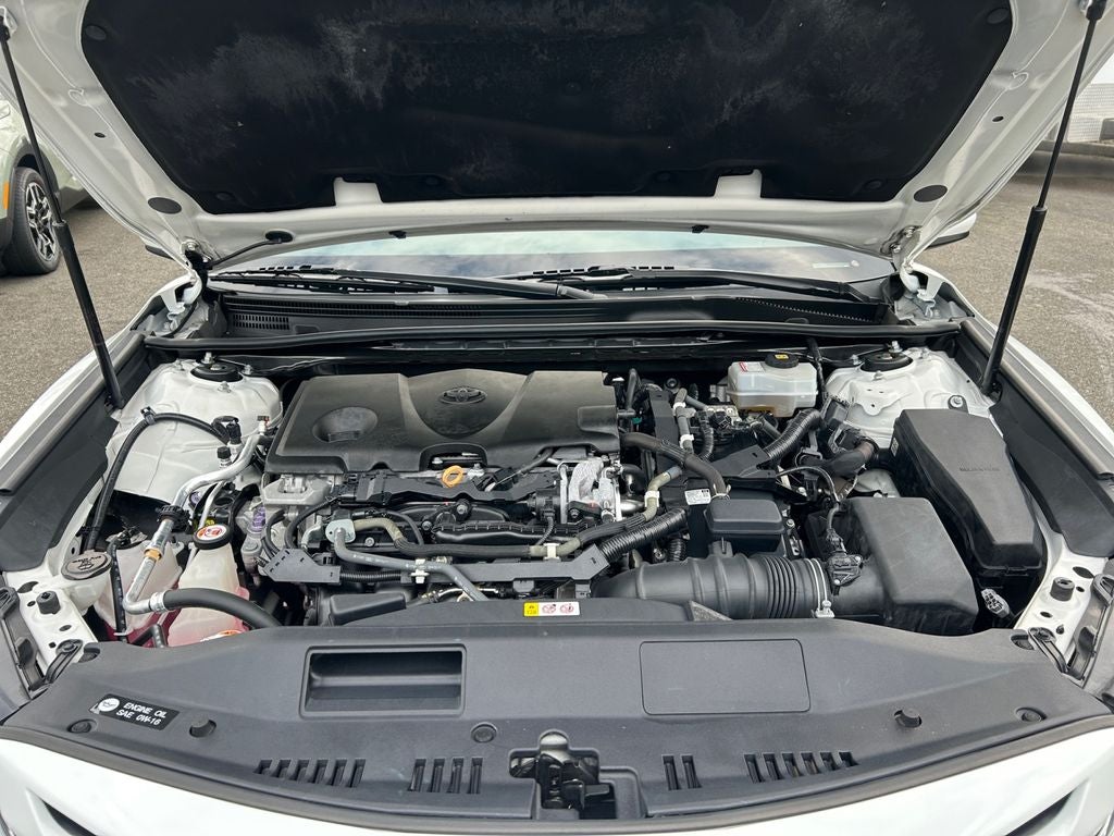 2019 Toyota Camry Hybrid SE
