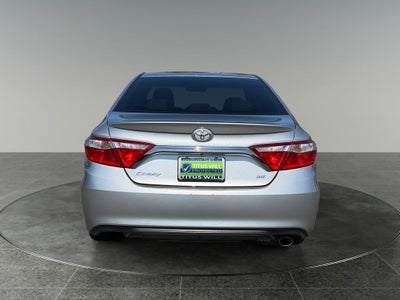 2016 Toyota Camry SE