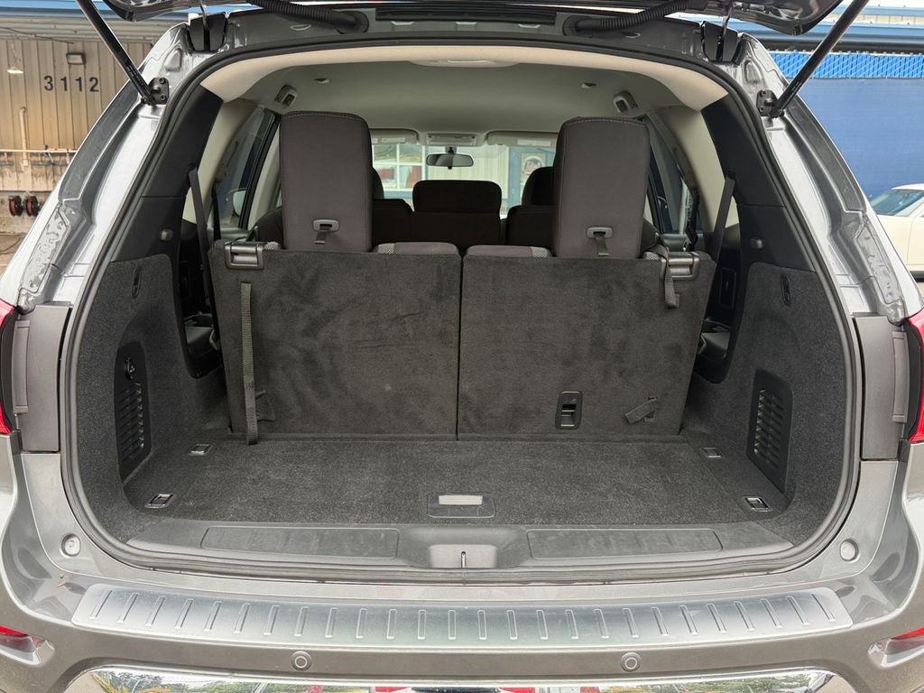 2020 Nissan Pathfinder S