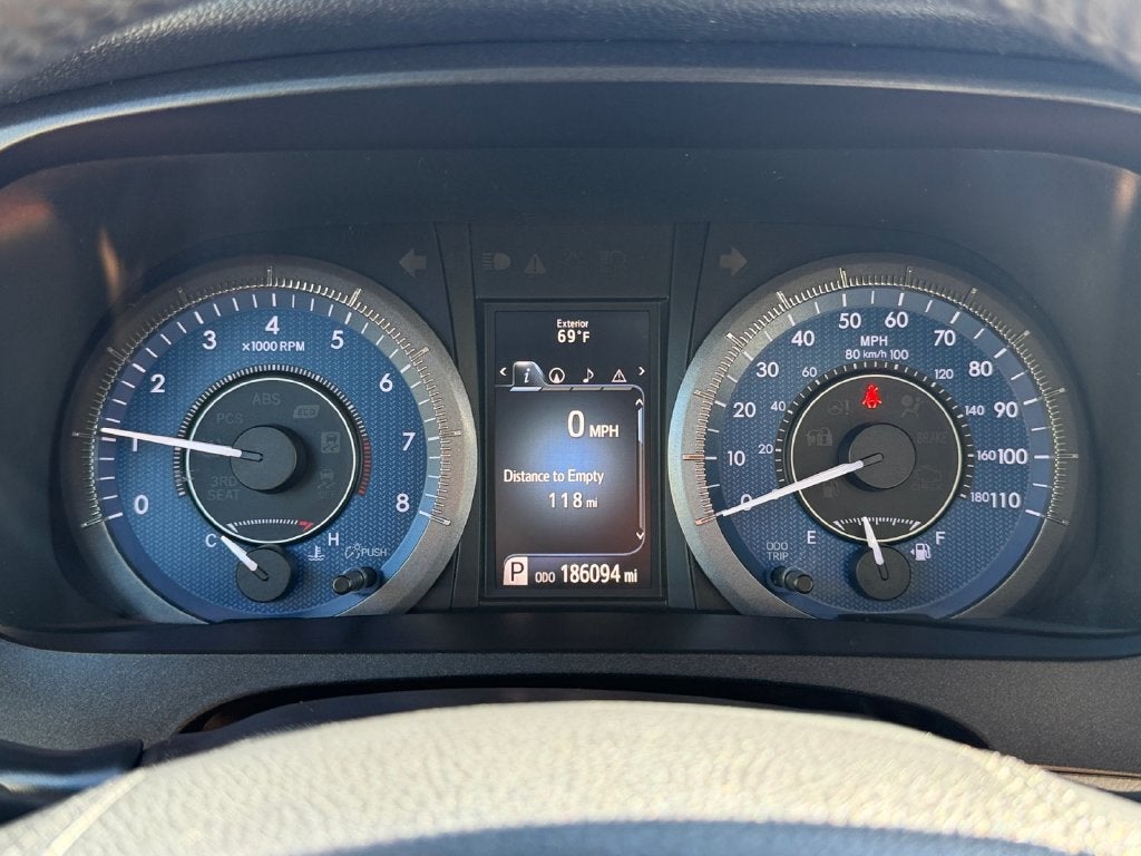 2017 Toyota Sienna XLE 8 Passenger