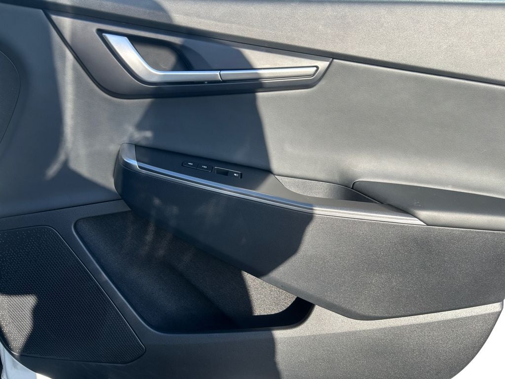 2024 Kia EV6 Light
