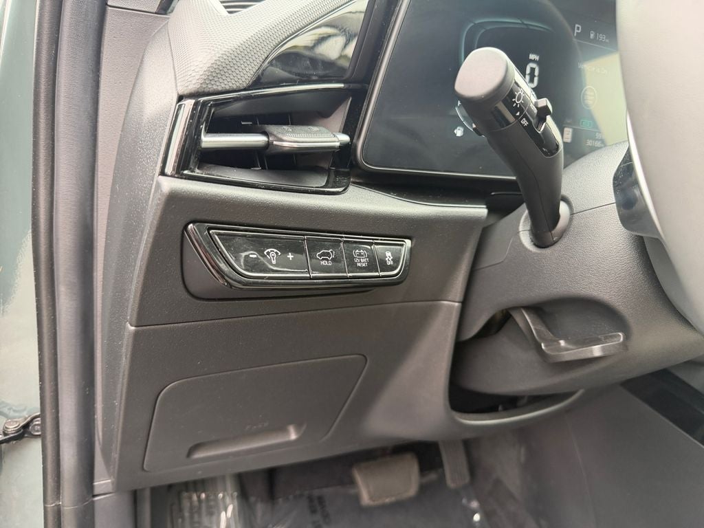 2023 Kia Niro SX