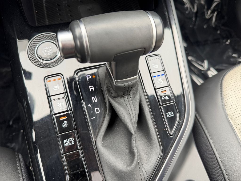 2023 Kia Niro SX