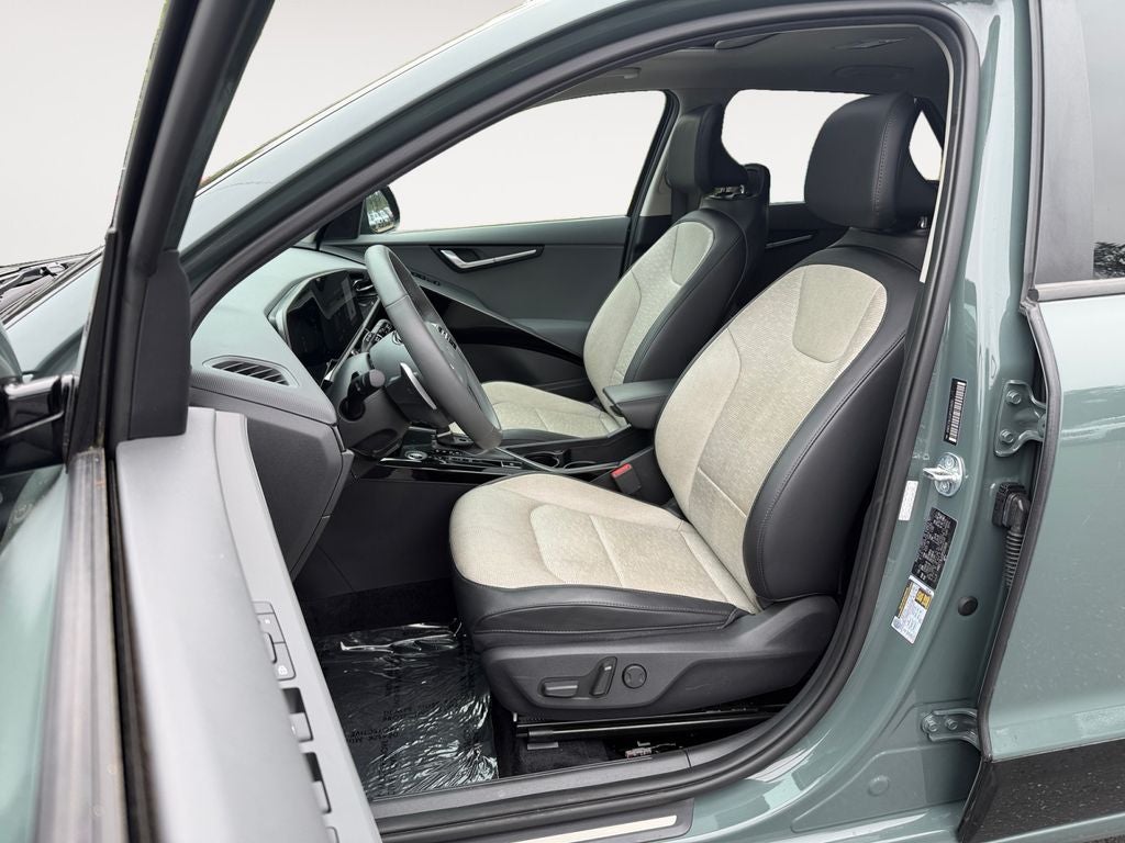 2023 Kia Niro SX