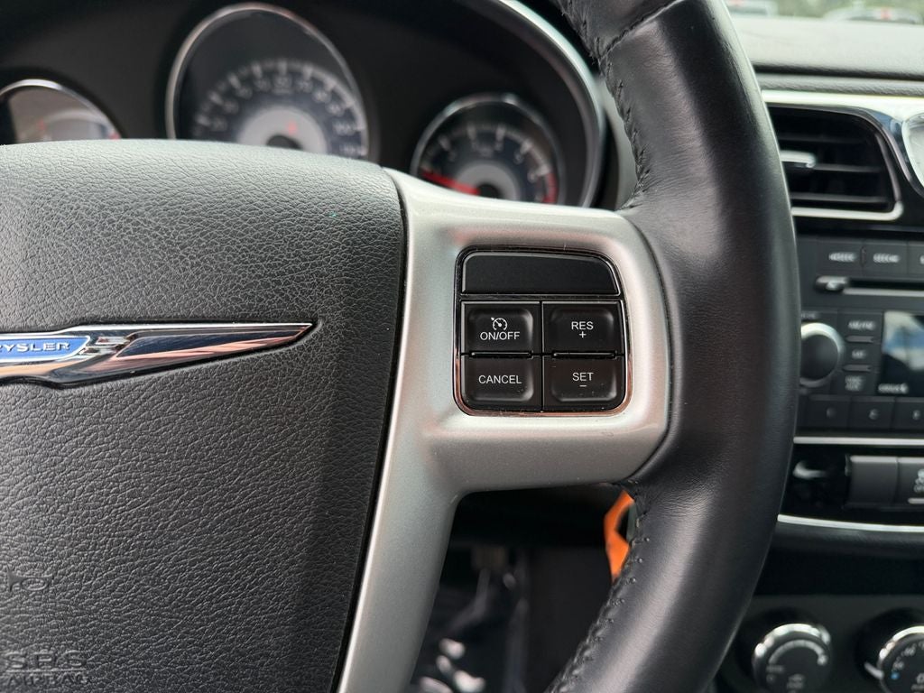 2014 Chrysler 200 Touring