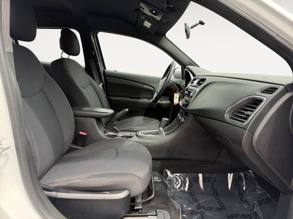 2014 Chrysler 200 Touring