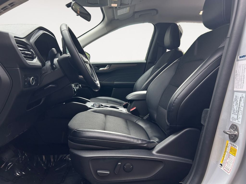 2025 Ford Escape Plug-In Hybrid Base