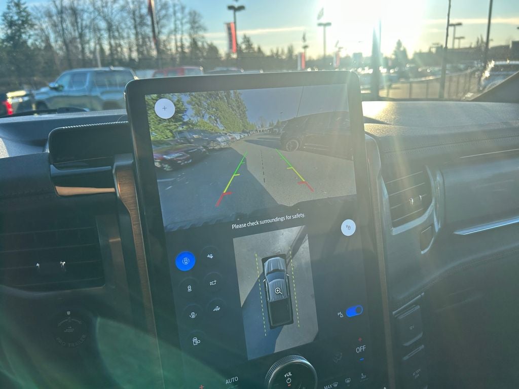 2025 Ford F-150 Lightning Lariat Lifted