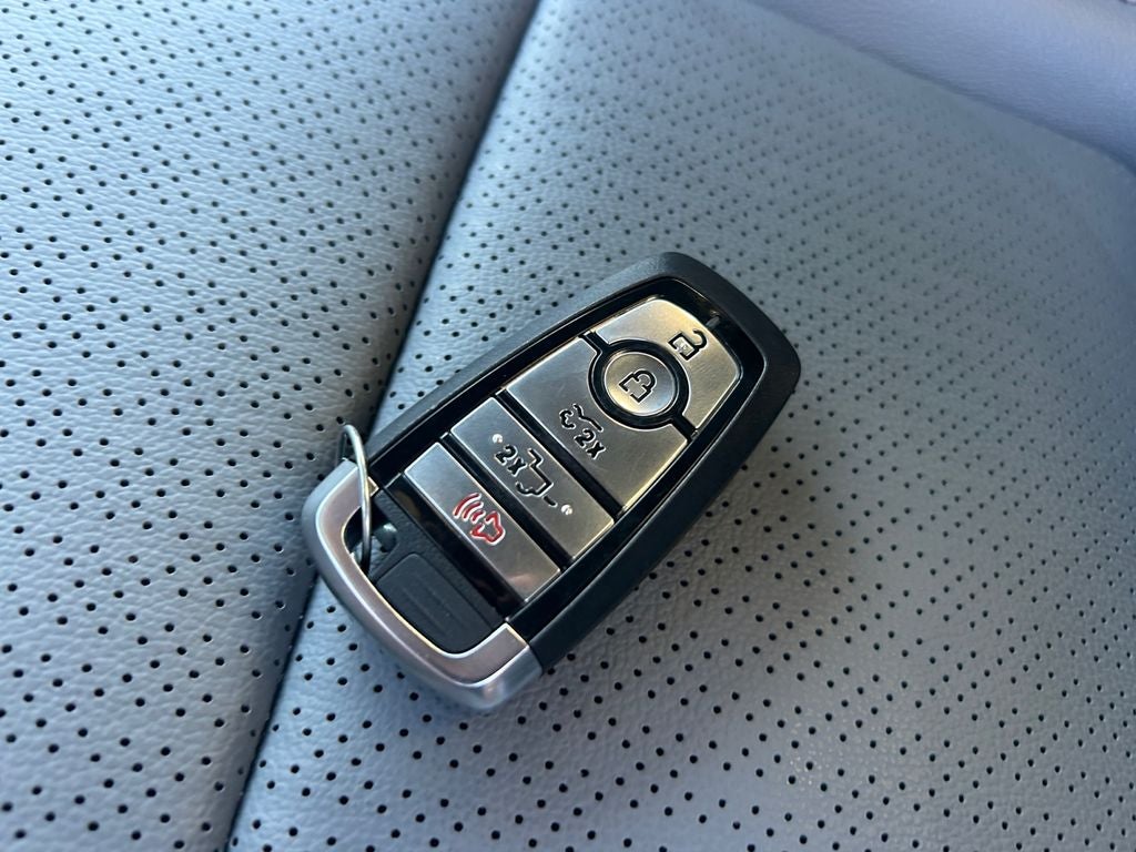 2025 Ford F-150 Lightning Lariat Lifted