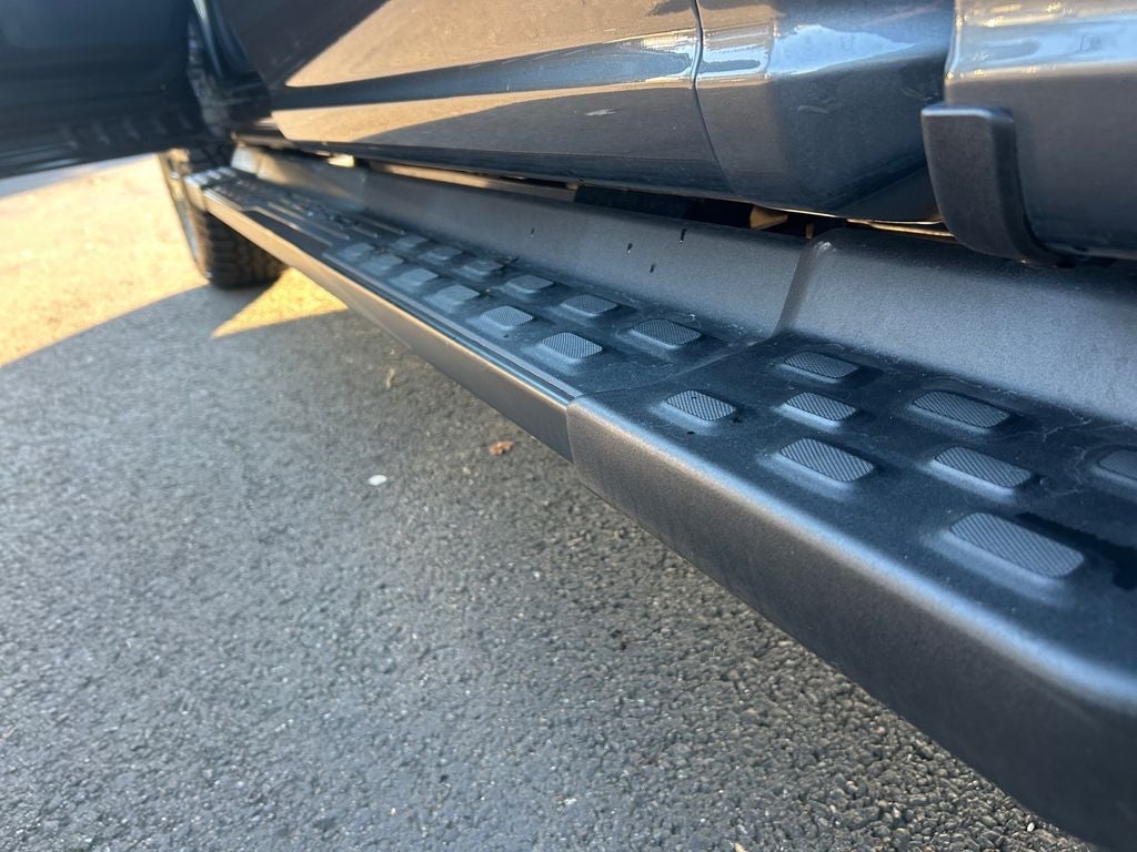 2025 Ford F-150 Lightning Lariat Lifted