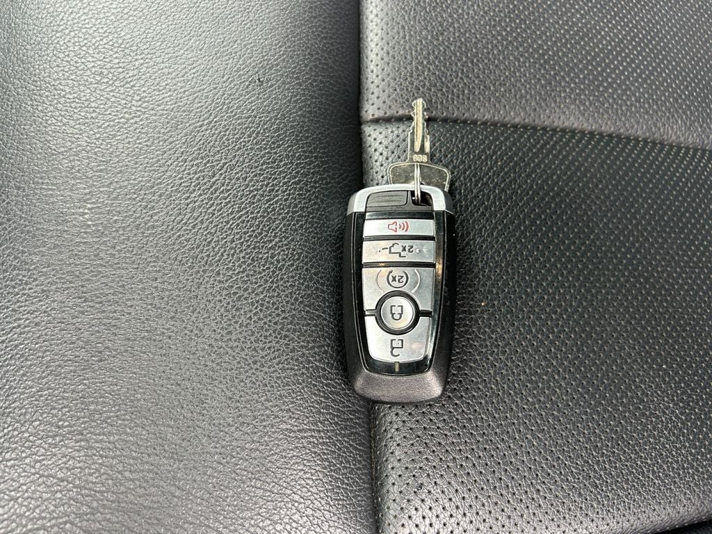 2022 Ford F-350SD Lariat