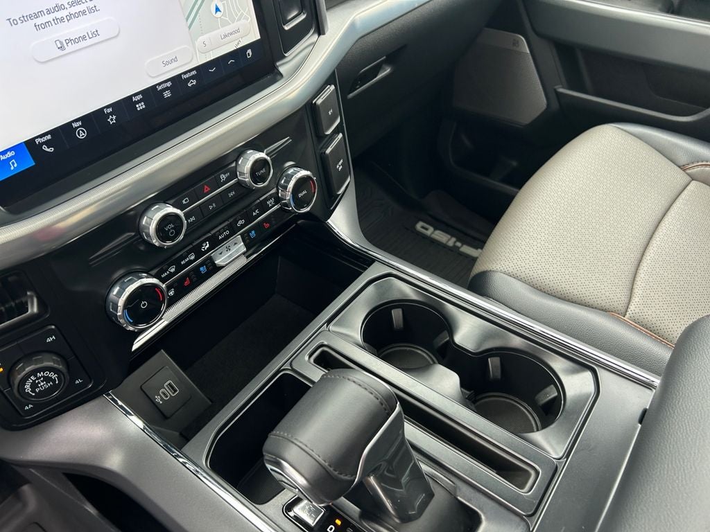 2025 Ford F-150 Lariat Hybrid