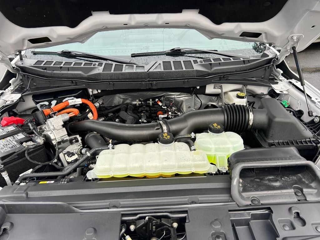 2025 Ford F-150 Lariat Hybrid