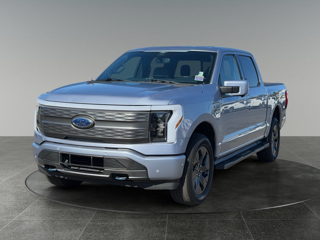 2022 Ford F-150 Lightning Lariat