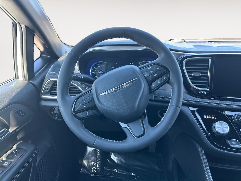 2022 Chrysler Pacifica Hybrid Limited