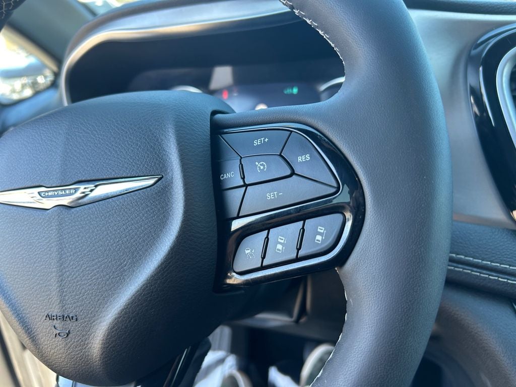 2022 Chrysler Pacifica Hybrid Limited