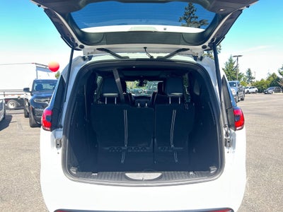 2022 Chrysler Pacifica Hybrid Limited