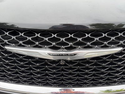 2023 Chrysler Pacifica Hybrid Limited