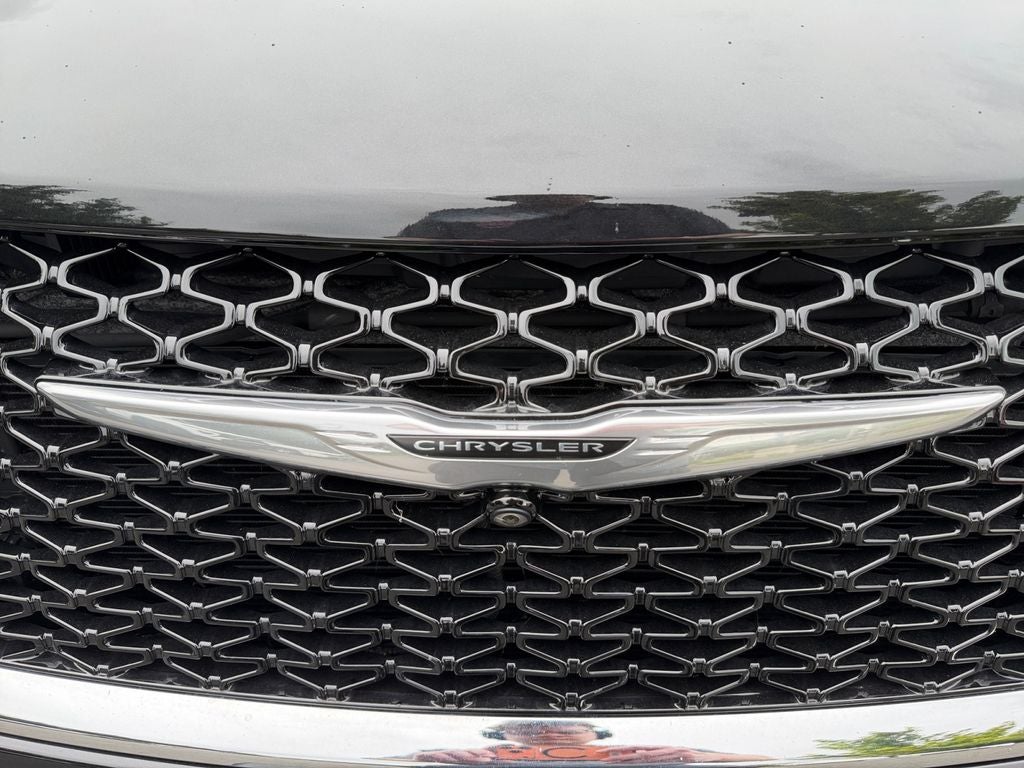 2023 Chrysler Pacifica Hybrid Limited