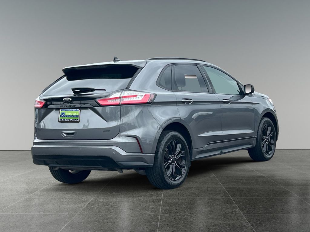 2022 Ford Edge SE