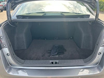 2023 Nissan Versa 1.6 SV