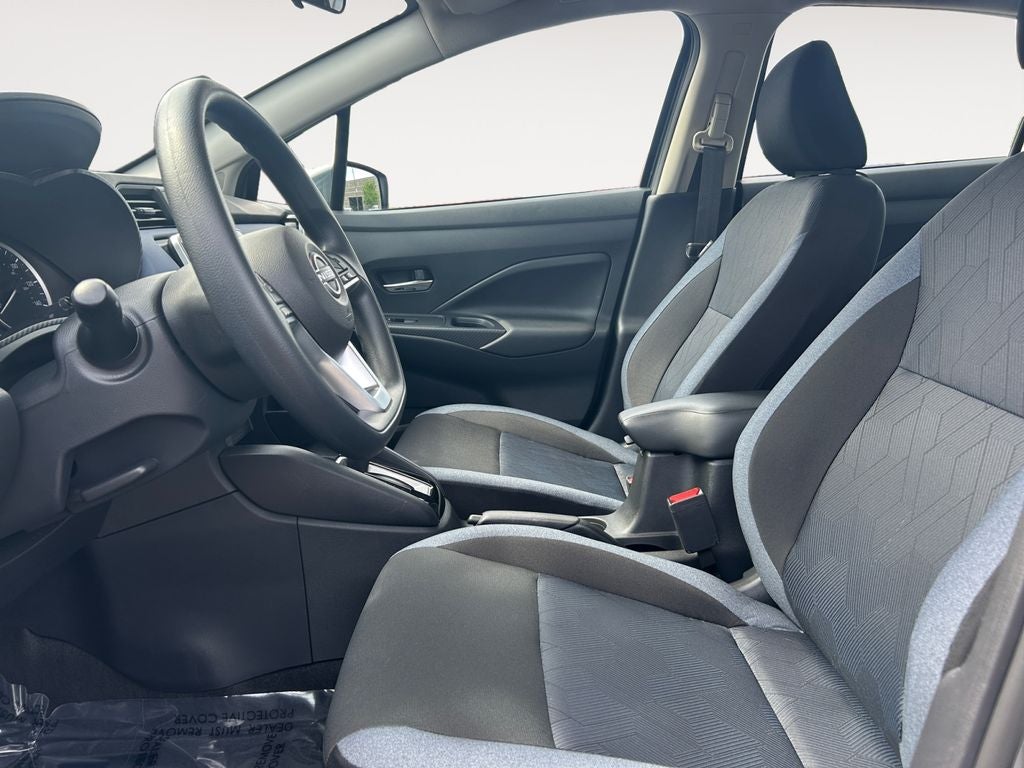 2023 Nissan Versa 1.6 SV