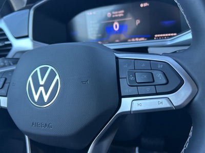 2025 Volkswagen Taos 1.5T SE