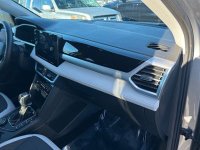 2025 Volkswagen Taos 1.5T SE