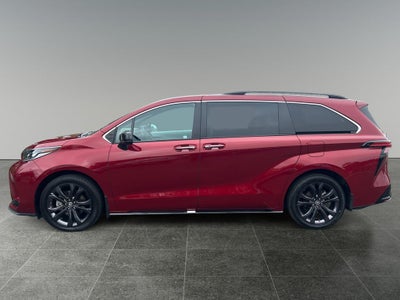 2024 Toyota Sienna XSE 7 Passenger