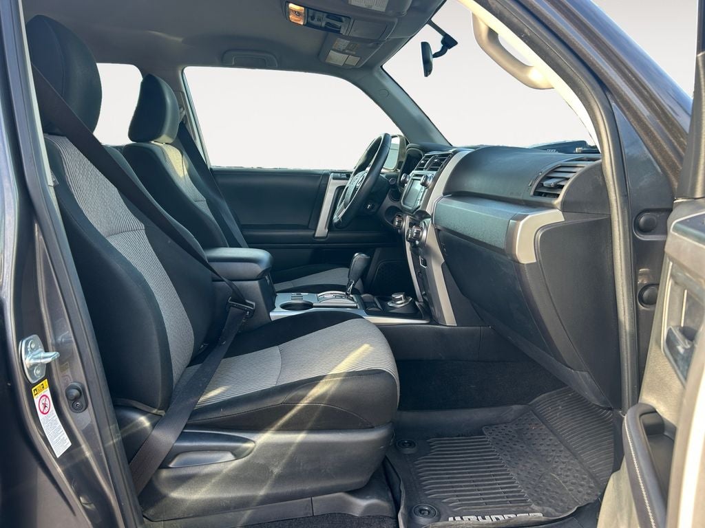 2019 Toyota 4Runner SR5 Premium 3rd Row Seating